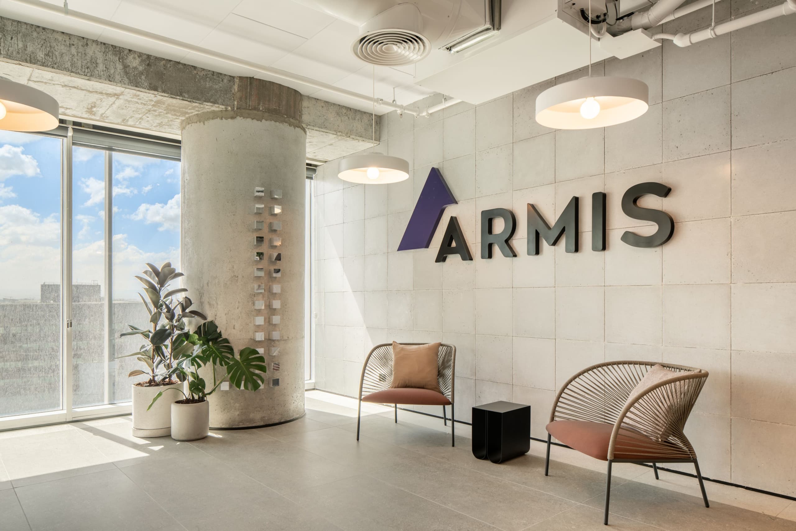 Armis
